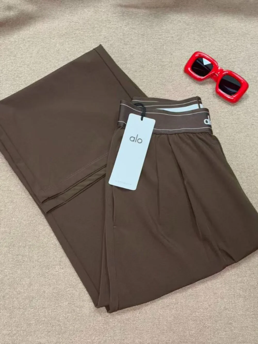 🙌Alo Yoga Coffee-colored Suit Up Trouser Regular ✨